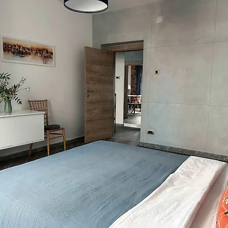 Ollio Balkan Escape * 贝尔格莱德